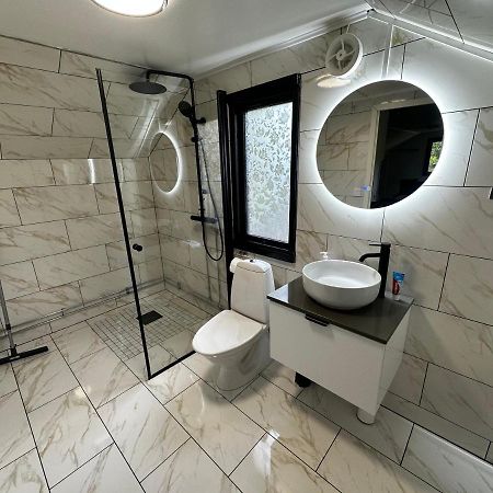 Luxurious Apartment Near Citycenter Boras Bagian luar foto