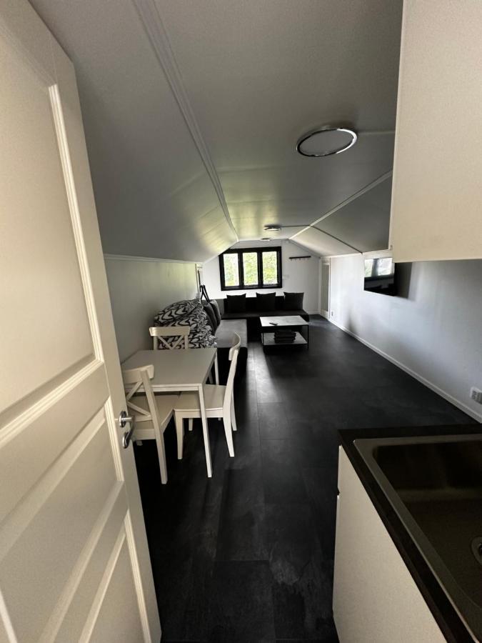 Luxurious Apartment Near Citycenter Boras Bagian luar foto